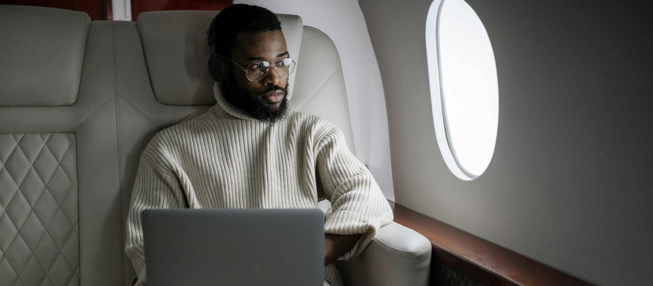 Defending executives from wireless threats while traveling